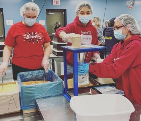 Members of Bremens Student Council volunteer at Feed My Starving Children on Feb. 28. This organization works to ensure those in need receive the proper nutrition in each pre-packaged meal.